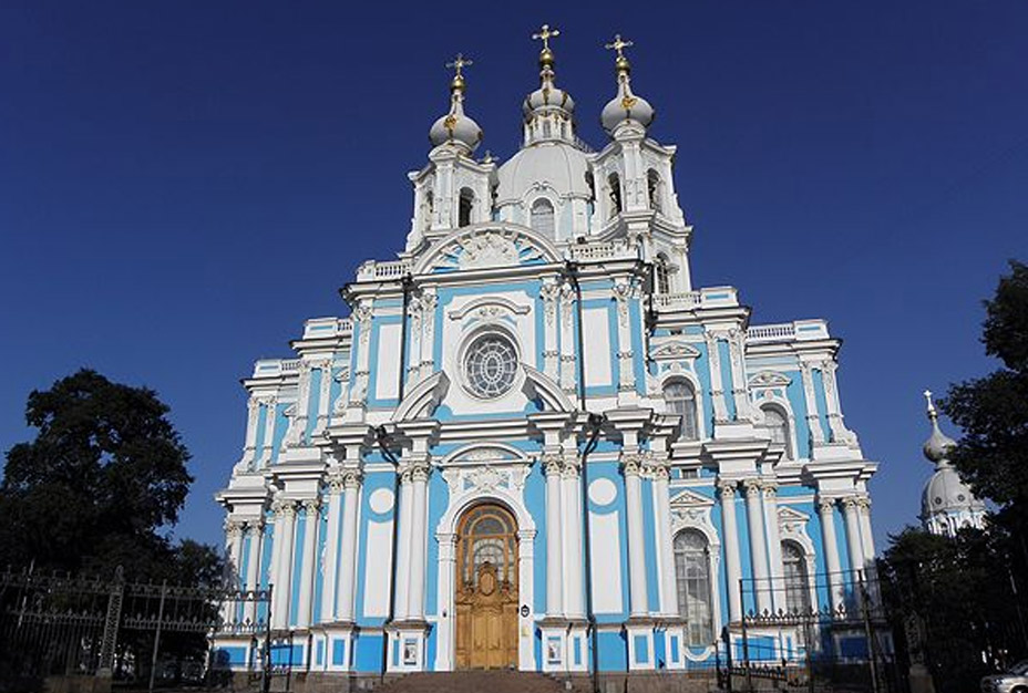 Воскресенский Смольный собор